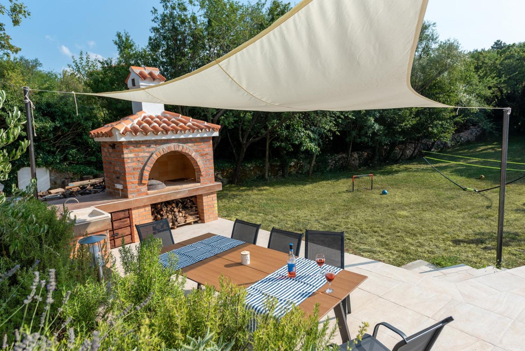 Garden Villa Hreljin Exterior photo