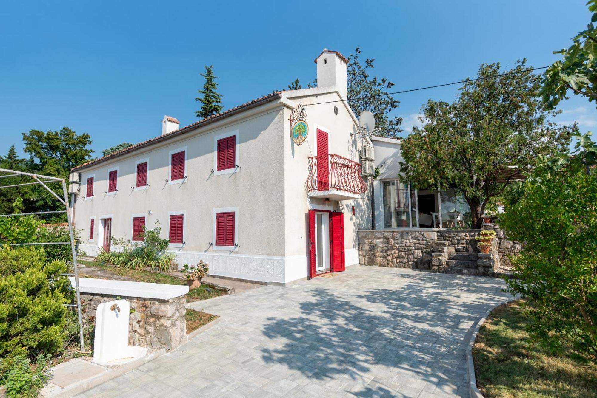 Garden Villa Hreljin Exterior photo